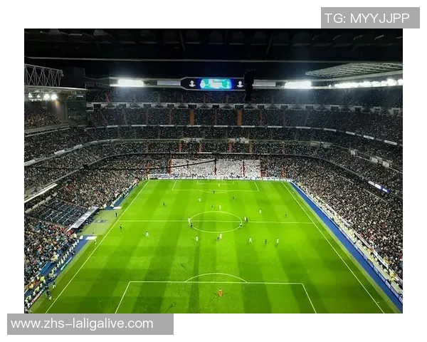 足球世界:探寻绿茵场上的传奇与梦想,解读足球背后的故事与激情 足球世界:探寻绿茵场上的传奇与梦想,解读足球背后的故事与激情