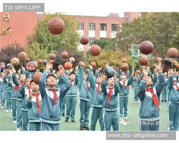 中国足球国家队奋勇拼搏追梦之路展现新时代体育精神与团队力量 中国足球国家队奋勇拼搏追梦之路展现新时代体育精神与团队力量